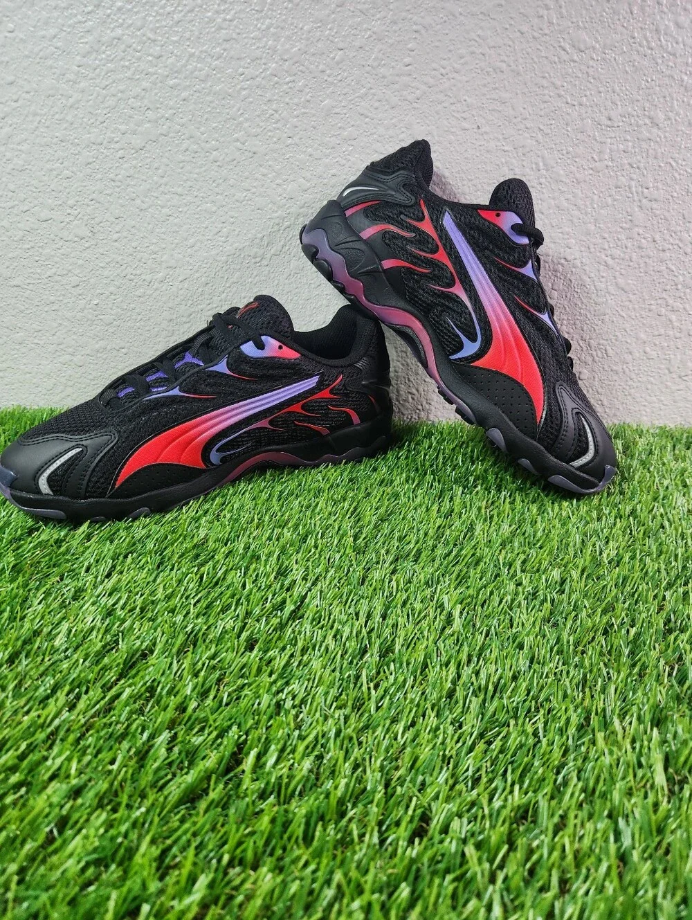 Puma Inhale Men's Size 8 Black/Red Sneakers Women’s Size 9.5